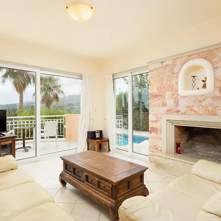Callistemon Villa